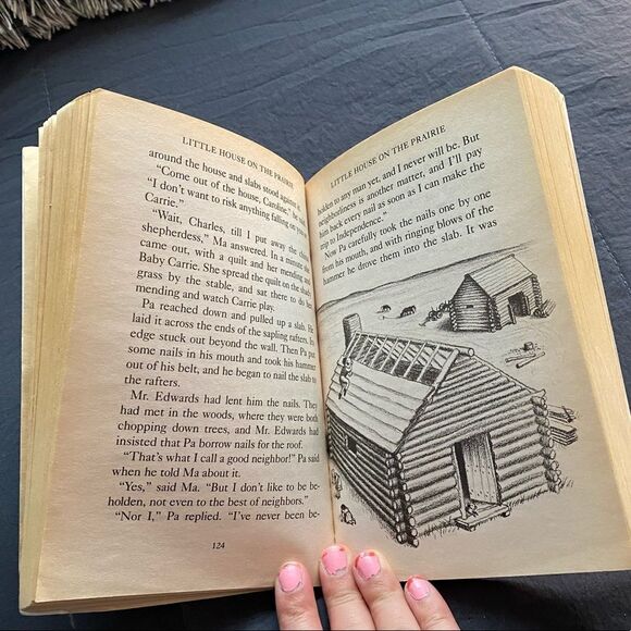 Little House on the Prairie Book by Laura Ingalls Wilder - Picture 6 of 6